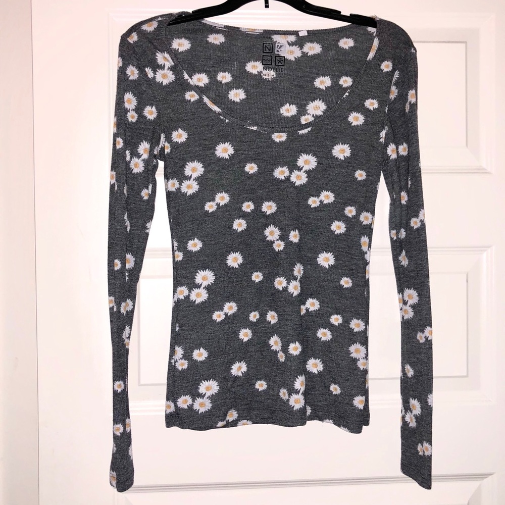 fitted long sleeve pacsun top!